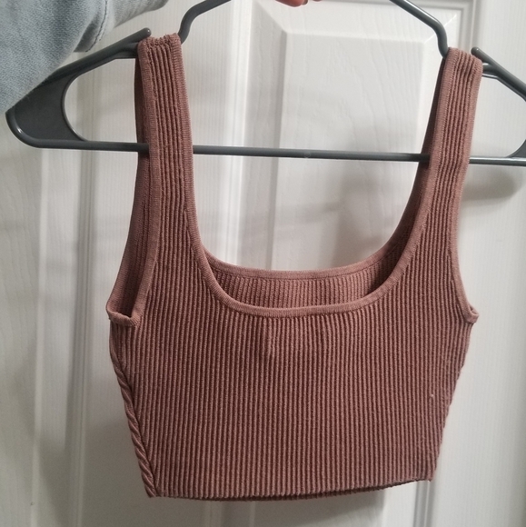 Aritzia Babaton cropped tank top bralet dusty pink - Picture 2 of 5